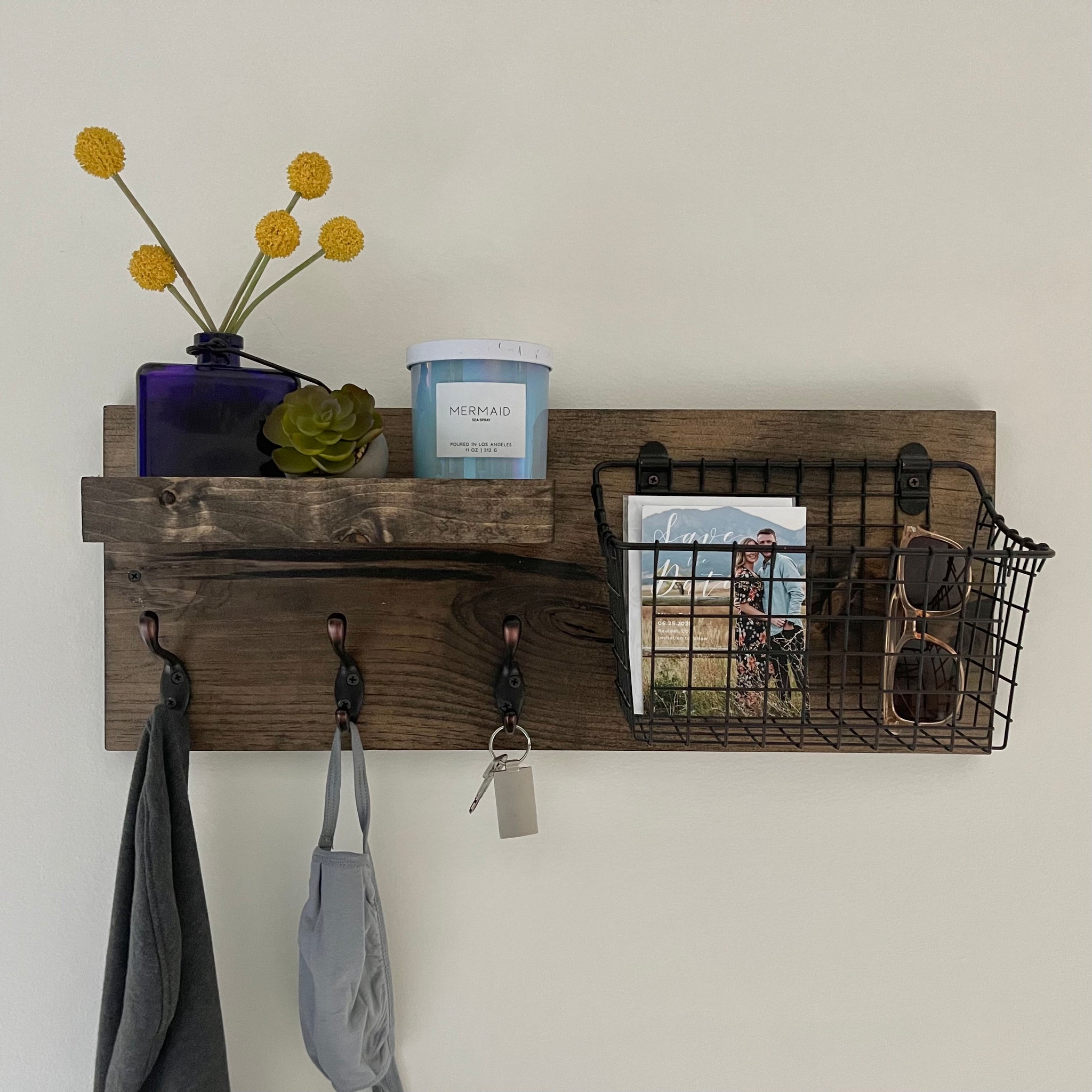 20 popular Inches Industrial Basket Entryway Organizer